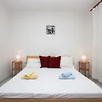 By The Sea Tisno, Murter - 4295 Apartment *