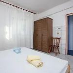 Apartment By The Sea Tisno, Murter - 4295 *