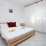 Apartment By The Sea Tisno, Murter - 4295 *