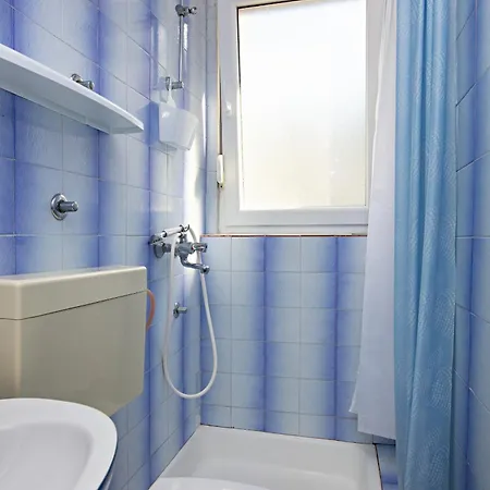 Apartment By The Sea Tisno, Murter - 4295 Tisno