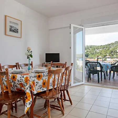 By The Sea Tisno, Murter - 4295 * تيسنو